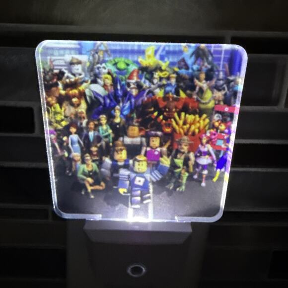 Night Light Plug into Wall For Boys, Girls Roblox design used *READ... - Picture 11 of 11